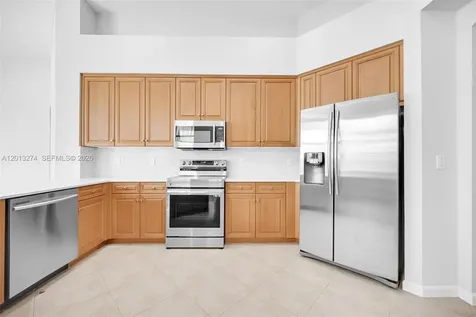 2553 Jardin Manor Weston FL 33327