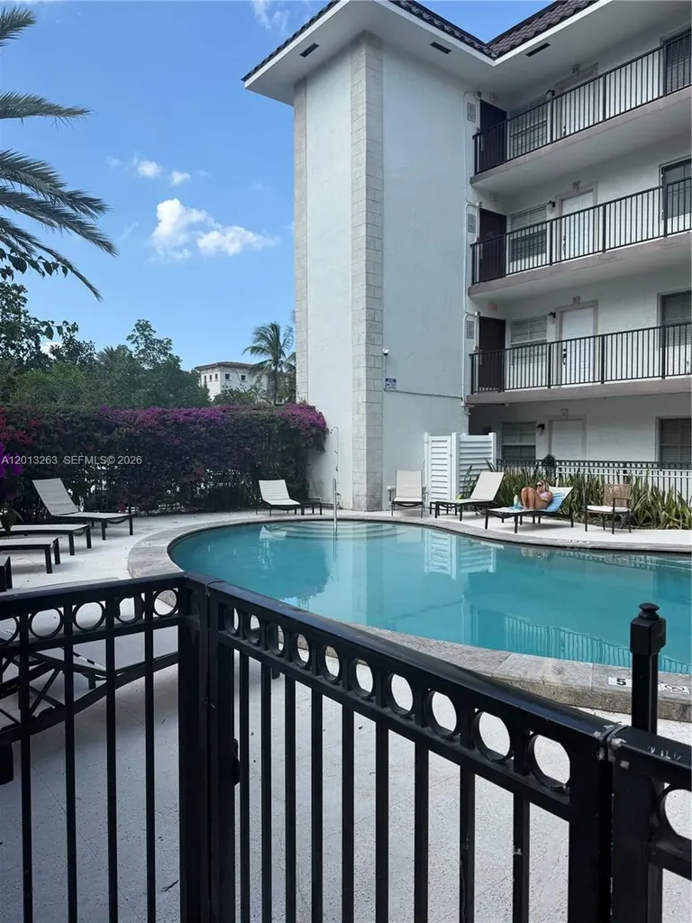 924 SE 2nd Street Fort Lauderdale FL 33301