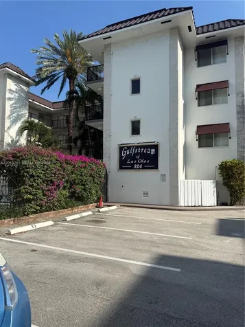 924 SE 2nd Street Fort Lauderdale FL 33301