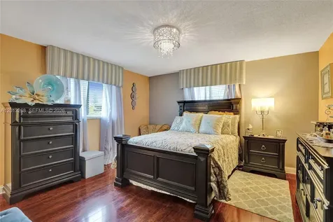 4722 NW 44th Court Tamarac FL 33319