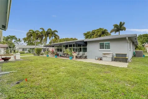 4722 NW 44th Court Tamarac FL 33319