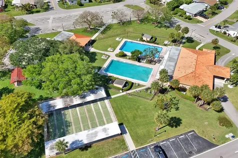 4722 NW 44th Court Tamarac FL 33319