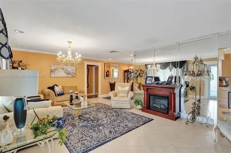 4722 NW 44th Court Tamarac FL 33319