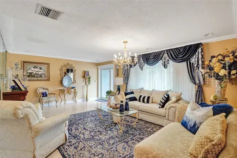 4722 NW 44th Court Tamarac FL 33319