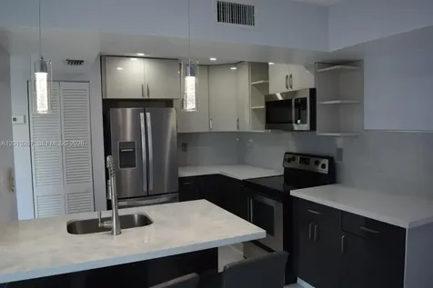 2075 SW 122nd Avenue Miami FL 33175
