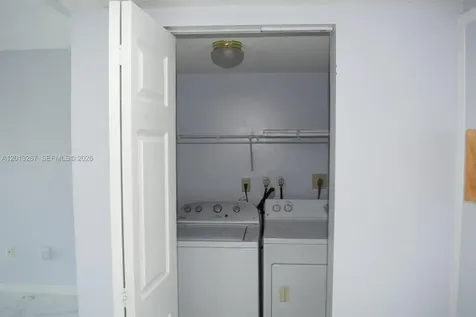 2075 SW 122nd Avenue Miami FL 33175