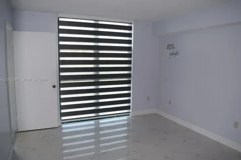 2075 SW 122nd Avenue Miami FL 33175