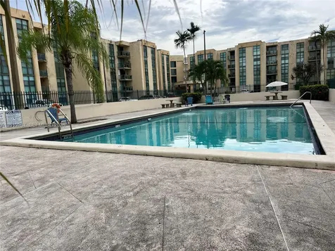 2075 SW 122nd Avenue Miami FL 33175