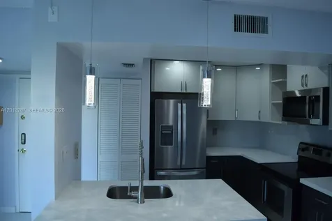 2075 SW 122nd Avenue Miami FL 33175