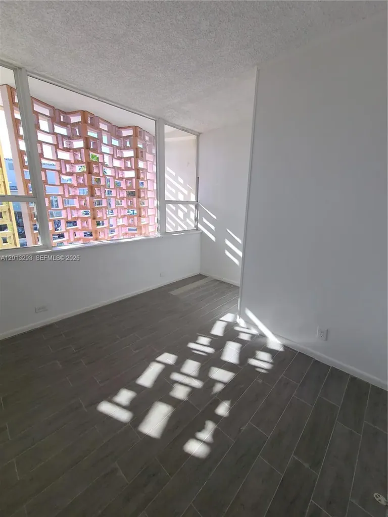 2406 E Oakland Park Boulevard Fort Lauderdale FL 33306