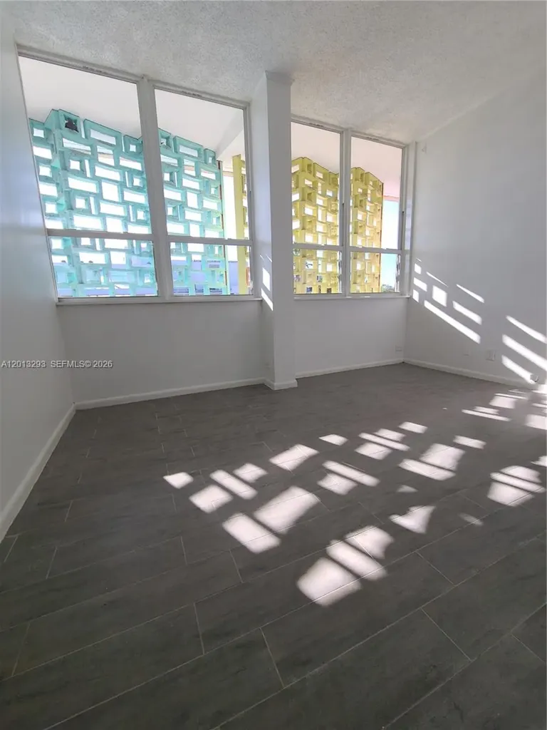 2406 E Oakland Park Boulevard Fort Lauderdale FL 33306