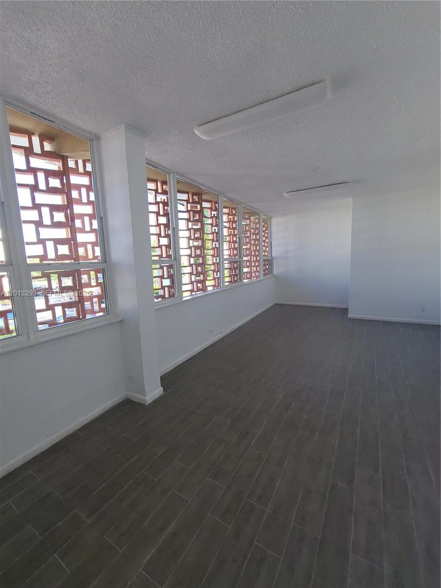 2406 E Oakland Park Boulevard Fort Lauderdale FL 33306