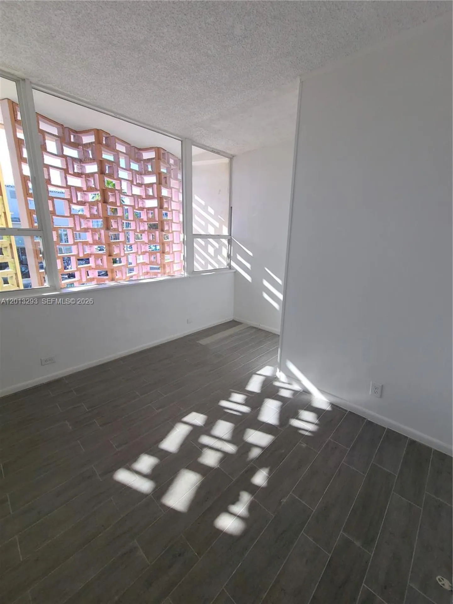 2406 E Oakland Park Boulevard Fort Lauderdale FL 33306