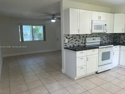 753 SW 3rd Street Dania Beach FL 33004