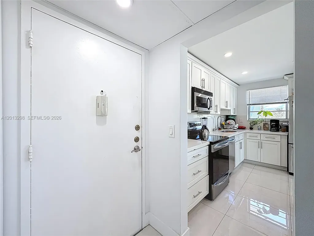 2751 Taft Street Hollywood FL 33020