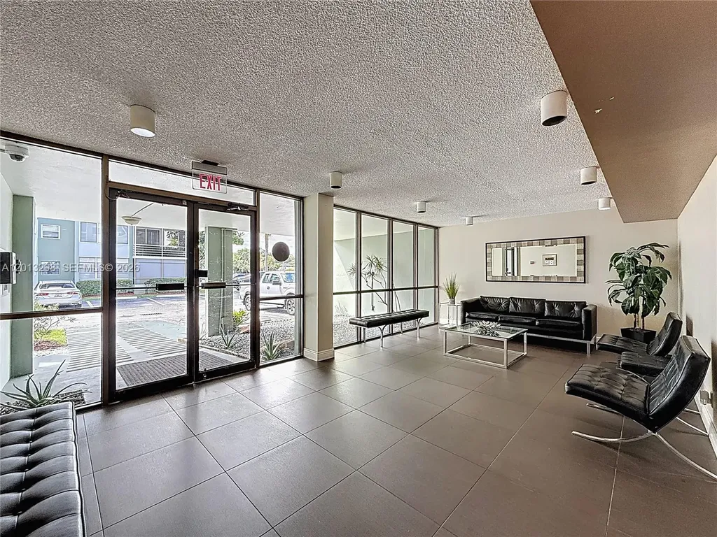 2751 Taft Street Hollywood FL 33020