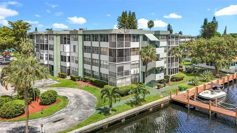 2751 Taft Street Hollywood FL 33020