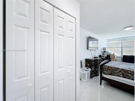 2751 Taft Street Hollywood FL 33020