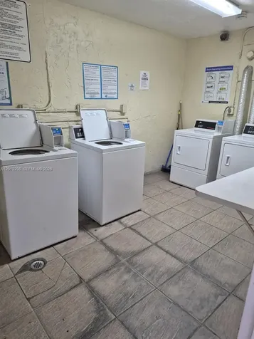 1735 W 60th Street Hialeah FL 33012