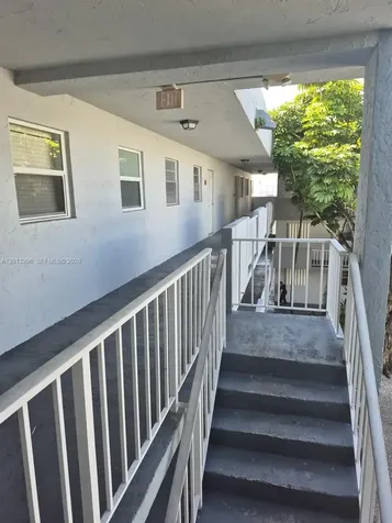 1735 W 60th Street Hialeah FL 33012