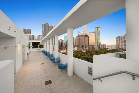 1600 SW 1st Avenue Miami FL 33129