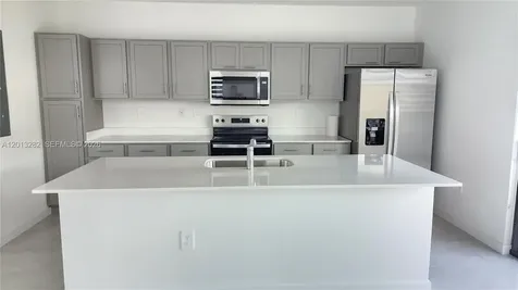 371 NE 16th Street Florida City FL 33034