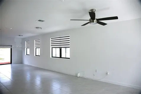 371 NE 16th Street Florida City FL 33034