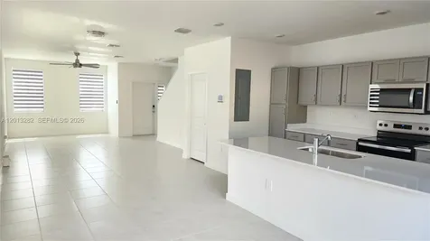 371 NE 16th Street Florida City FL 33034