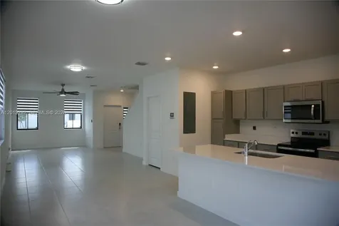 371 NE 16th Street Florida City FL 33034