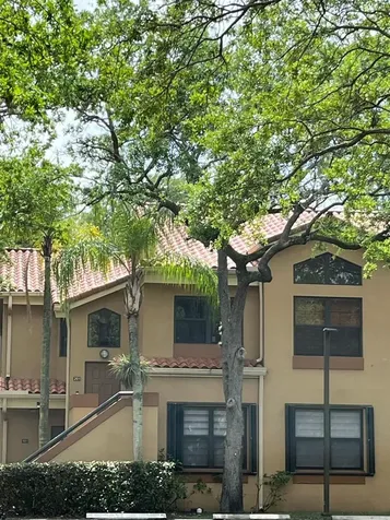 15533 N Miami Lakeway N Miami Lakes FL 33014