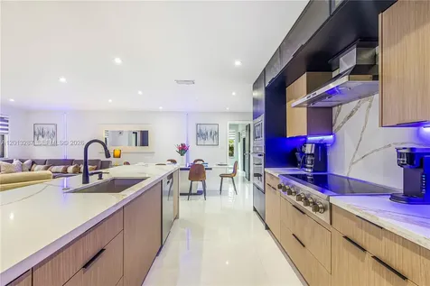 15331 Turnbull Drive Miami Lakes FL 33014