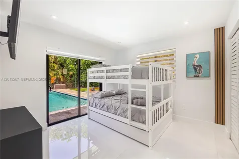 15331 Turnbull Drive Miami Lakes FL 33014