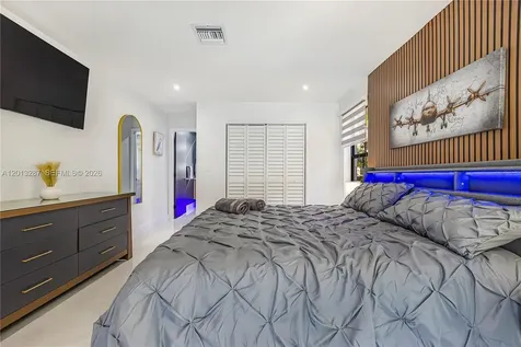 15331 Turnbull Drive Miami Lakes FL 33014