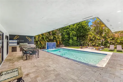 15331 Turnbull Drive Miami Lakes FL 33014