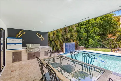15331 Turnbull Drive Miami Lakes FL 33014