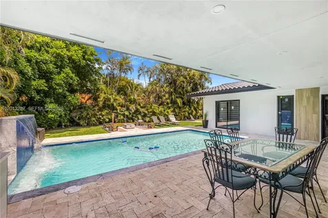 15331 Turnbull Drive Miami Lakes FL 33014