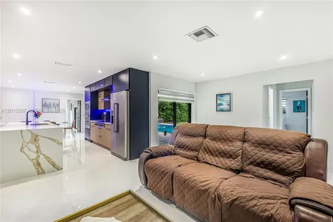 15331 Turnbull Drive Miami Lakes FL 33014