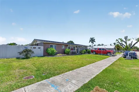 15104 SW 304th Terrace Homestead FL 33033