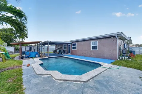 15104 SW 304th Terrace Homestead FL 33033