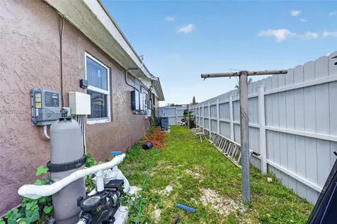 15104 SW 304th Terrace Homestead FL 33033