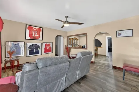 15104 SW 304th Terrace Homestead FL 33033