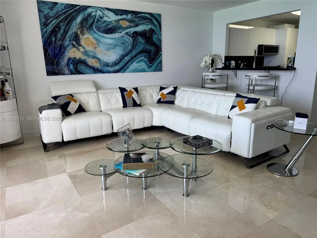 5555 Collins Avenue Miami Beach FL 33140