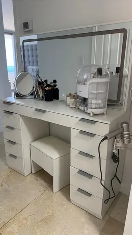 5555 Collins Avenue Miami Beach FL 33140