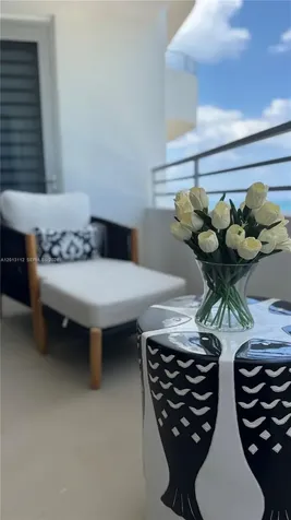 5555 Collins Avenue Miami Beach FL 33140