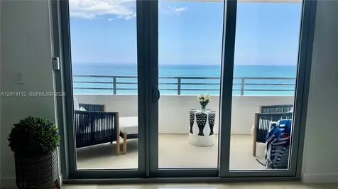 5555 Collins Avenue Miami Beach FL 33140