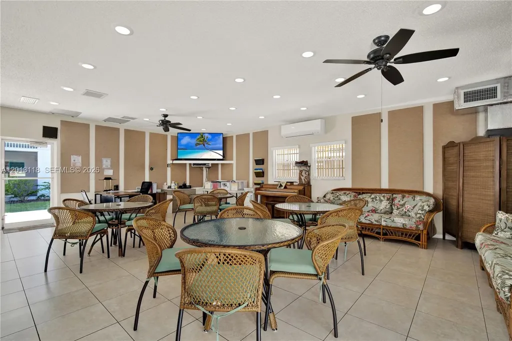 1516 S Lakeside Drive Lake Worth FL 33460
