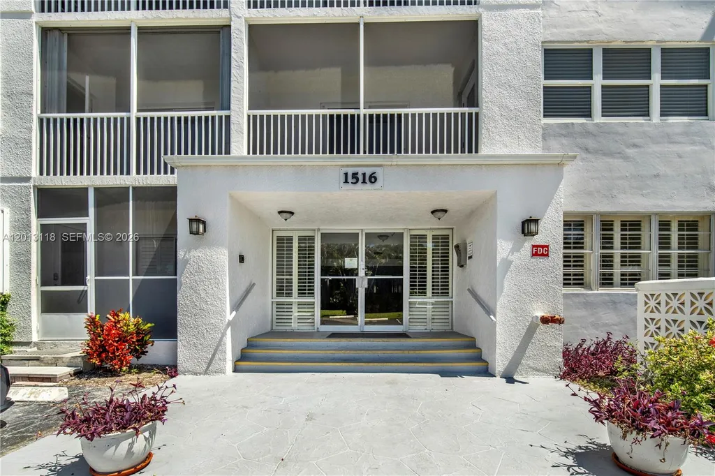 1516 S Lakeside Drive Lake Worth FL 33460