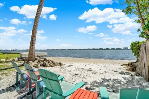 1516 S Lakeside Drive Lake Worth FL 33460