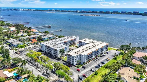 1516 S Lakeside Drive Lake Worth FL 33460