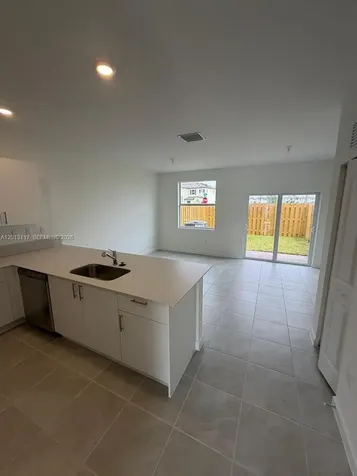 2643 SE 27 Street Homestead FL 33035
